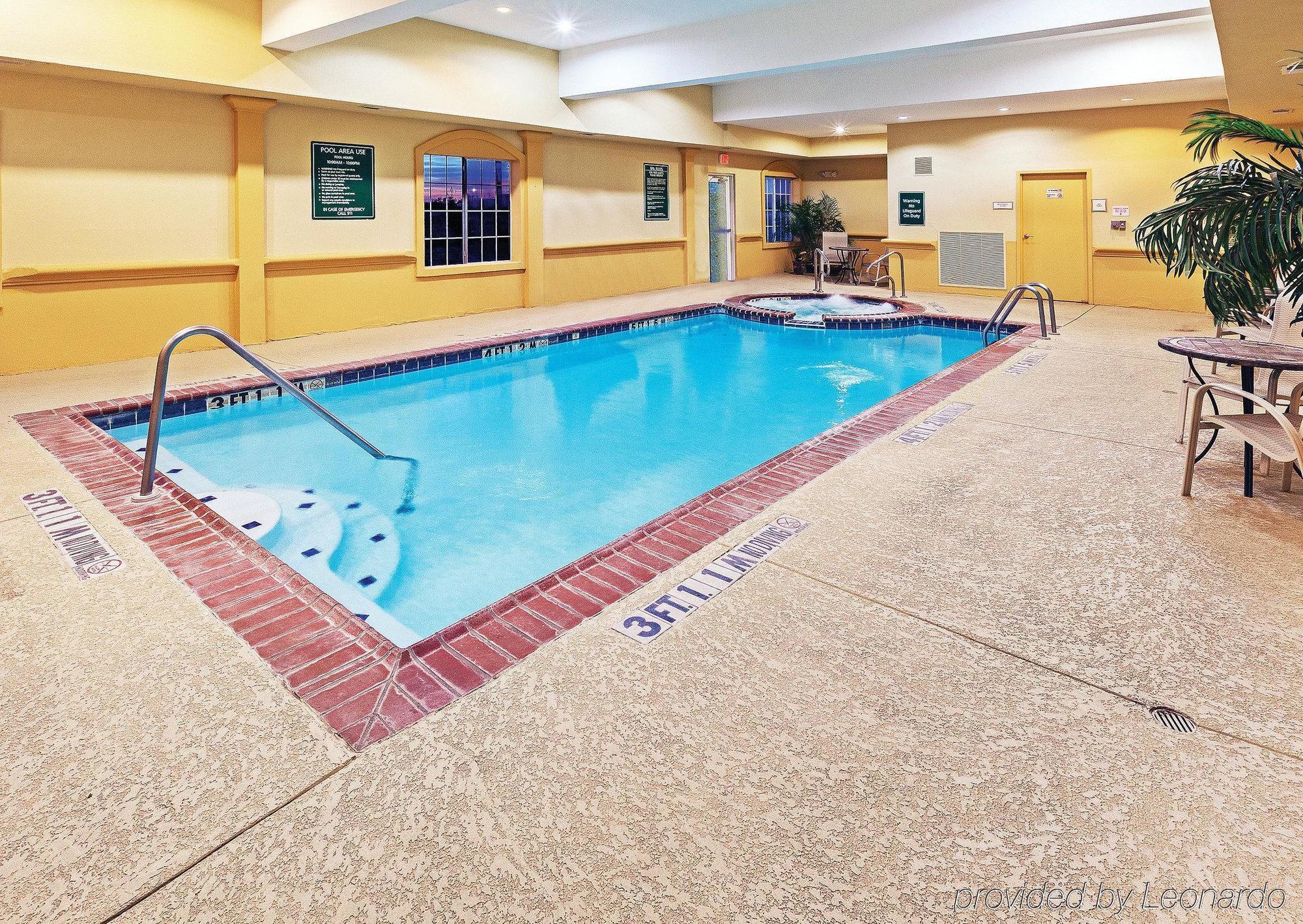 La Quinta By Wyndham גיינסוויל מראה חיצוני תמונה