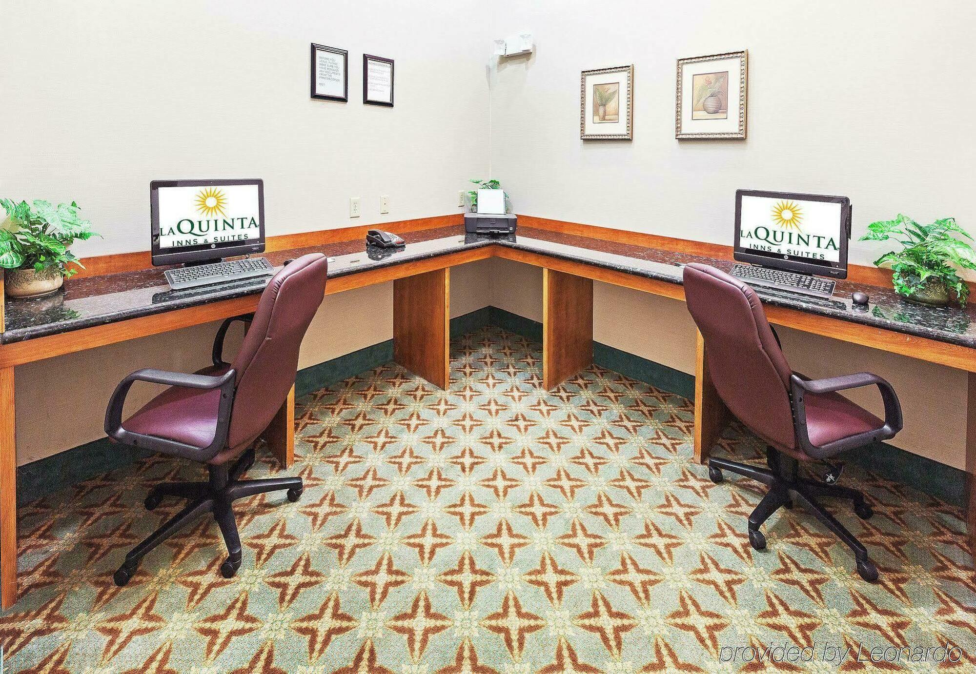 La Quinta By Wyndham גיינסוויל מראה חיצוני תמונה
